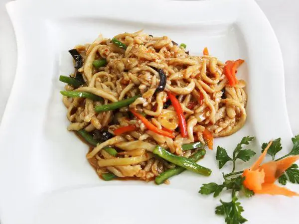  СОЛОМКА ИЗ КУРИЦЫ В СОУСЕ